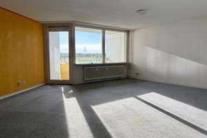 Hoch hinaus - 2 Zimmer mit Fernblick, Entwicklungschance mit TG-Stellplatz – Die vollständige Adresse der Immobilie erhältst du vom Anbieter., 55124 Gonsenheim, Mainz – Vorschaubild 2