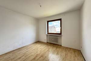 Raumwunder in Kraiburg am Inn – Zweifamilienhaus mit Doppelgarage und viel Potenzial – Die vollständige Adresse der Immobilie erhältst du vom Anbieter., 84559 Kraiburg am Inn – Vorschaubild 23