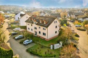Neuwertiges und aufgeteiltes MFH mit 4 leeren Wohnungen! Provisionsfrei! – Die vollständige Adresse der Immobilie erhältst du vom Anbieter., 63674 Altenstadt – Vorschaubild 2