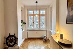 Altbau-Ikone mit Lift, Balkon, Stuck & High-End-Design - Friedrichshain Bestlage – Die vollständige Adresse der Immobilie erhältst du vom Anbieter., 10243 Friedrichshain, Berlin – Vorschaubild 8
