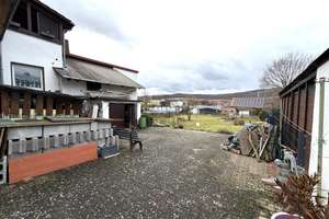 EINZIEHEN & WOHLFÜHLEN: LIEBEVOLLES ZUHAUSE MIT EINBAUKÜCHE, BALKON & RUHIGER LAGE – Die vollständige Adresse der Immobilie erhältst du vom Anbieter., 36266 Heringen (Werra) – Vorschaubild 4