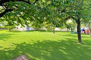 Einfamilienhaus mit großem Grundstück, Garten, vier Garagen und Nebengebäuden in Theres-Buch bei Haß – 97531 Theres – Vorschaubild 10