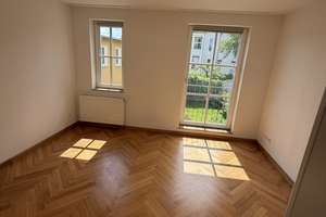 Doppelhaushälfte als Remise mit sonniger Terrasse, Parkplatz, Fischgrätparkett, sehr ruhig – Moltkestr. 34, 12203 Lichterfelde, Berlin – Vorschaubild 14