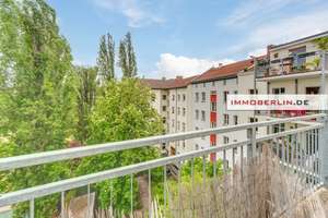 IMMOBERLIN.DE - Toplage! Sonnige Wohnung mit ruhigem Südbalkon & charmantem Ambiente