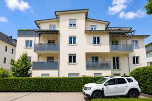 Vermietete 3-Zimmer-Dachgeschosswohnung mit großer Dachterrasse und zwei Stellplätzen – Die vollständige Adresse der Immobilie erhältst du vom Anbieter., 4416 Markkleeberg – Vorschaubild 4