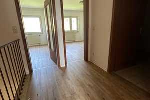 Doppelhaushälfte mit Garten, Einzelgarage und Halbgarage zu vermieten – Neustadt a.d. Waldnaab (Kreis) – Vorschaubild 11