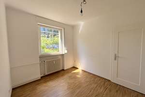3-Zimmer-Wohnung in Stuttgart-Zuffenhausen – Cheruskerstraße 42, 70435 Zuffenhausen-Hohenstein, Stuttgart – Vorschaubild 4