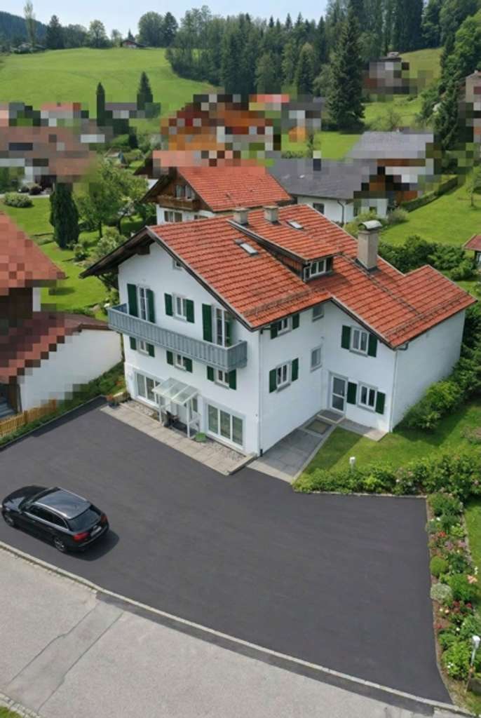 Immobilie in Bad Kohlgrub - Erstbezug !  Exklusive Wohnung mit Balkon in Bad Kohlgrub 
 - Bild 1