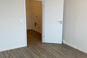 Azubi/Studentenangebot - 3er Wohngemeinschaft gesucht – Michelangelostr. 1, 1217 Dresden – Vorschaubild 5