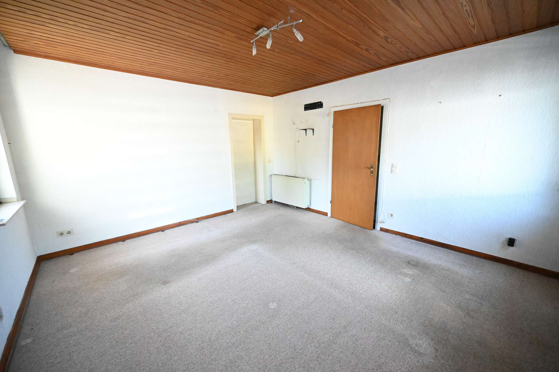 Immobilie in Schwalmtal - Charmantes Einfamilienhaus mit großem Grundstück - Bild 1