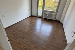 S-Asemwald: gepflegte 3,5.-Zi.-Whg. mit Einbauküche! – Die vollständige Adresse der Immobilie erhältst du vom Anbieter., 70599 Asemwald, Stuttgart – Vorschaubild 2