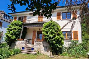 7-Zimmer Villa in Hanglage mit unverbaubarem Ausblick in Schweinfurt Nördlicher Stadtteil – Dittelbrunner Str. 52, 97422 Eselshöhe/Haardt, Schweinfurt – Vorschaubild 1