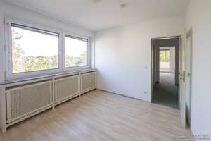 Selbstnutzung oder Kapitalanlage? Großzügige Vierzimmer-Wohnung mit Balkon im Zentrum von Brackwede – Die vollständige Adresse der Immobilie erhältst du vom Anbieter., 33647 Brackwede, Bielefeld – Vorschaubild 14