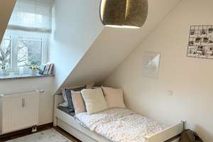 Wunderschöne 3-Zimmer-Maisonette-Wohnung mit Balkon und EBK in Waldtrudering, München – Marthastraße 10, 81825 Waldtrudering, München – Vorschaubild 10