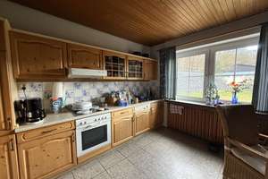 Geräumiges Einfamilienhaus mit Einliegerwohnung, Garage und großem Grundstück  (Erbpacht) in Balve – Die vollständige Adresse der Immobilie erhältst du vom Anbieter., 58802 Balve – Vorschaubild 5