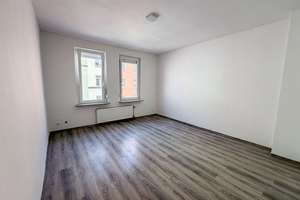 "Top Lage Nürnberg Luitpoldviertel" Charmante 3-Zi-Altbau-ETW in gepflegtem MFH mit Balkon – Die vollständige Adresse der Immobilie erhältst du vom Anbieter., 90461 Glockenhof, Nürnberg – Vorschaubild 6