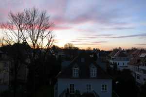 Traumhaft helle 3 Zi. Galerie-Wohnung, EBK, 11 qm SW Balkon, toller Blick über München.  – Waisenhausstraße 15, 80637 München – Vorschaubild 9