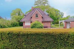 Freistehendes Einfamilienhaus auf Eigenland in Lübeck – Die vollständige Adresse der Immobilie erhältst du vom Anbieter., 23560 Moisling, Lübeck – Vorschaubild 36
