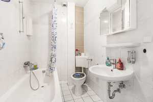 Property thumbnail 12