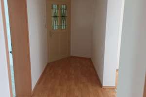 Geräumige 3 Zimmer-Etagenwohnung mit Balkon und Wohnküche in zentraler Lage. – Die vollständige Adresse der Immobilie erhältst du vom Anbieter., 9112 Kaßberg, Chemnitz – Vorschaubild 11