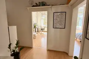 Charmante Altbauwohnung im Bilker Süden – Düsseldorf – Vorschaubild 2