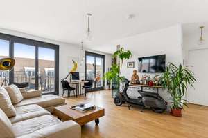 3-Zi.-Penthouse mit zwei Balkonen und Fernsehturmblick in zentraler Lage von Berlin-Mitte – Die vollständige Adresse der Immobilie erhältst du vom Anbieter., 10179 Mitte (Ortsteil), Berlin – Vorschaubild 3
