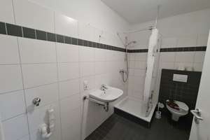 Großzügige helle 3-4-Raum-Wohnung mit Balkon und Aufzug / 3er WG geeignet – Wilhelmstr. 46, 52070 Kaiserplatz, Aachen – Vorschaubild 12