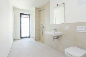 Helle 3-Zimmer-Wohnung mit Balkon und Loggia – Margarete-Vollmar-Str. 2, 81248 Freiham, München – Vorschaubild 3