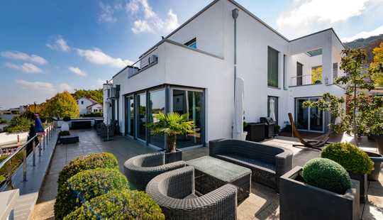 Bild von Schuch Immobilien – Solitär der Extraklasse mit Rheinblick