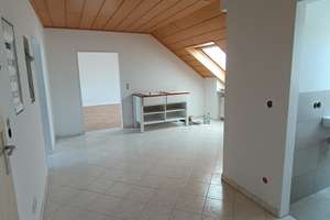 Alltagstaugliche 3-Zimmer-Wohnung mit Balkon über Wiesbaden-Breckenheim – Weidenstraße 17, 65207 Breckenheim, Wiesbaden – Vorschaubild 2