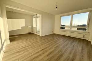 Lichtdurchflutete 3-Zimmer-Wohnung mit Balkon und Aufzug! – Philosophenweg 6, 45279 Essen – Vorschaubild 1