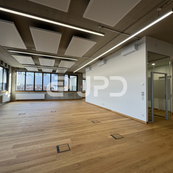 JPD - Lichtdurchflutete Bürofläche mit eigenem Eingang und Terrasse 