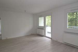 Erster Monat mietfrei! 2 Zimmer mit Balkon! Aufzug! – Die vollständige Adresse der Immobilie erhältst du vom Anbieter., 9116 Altendorf, Chemnitz – Vorschaubild 2