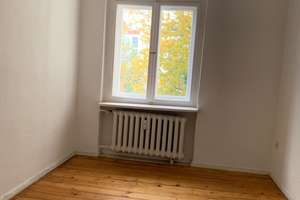 Stilvolle, geräumige und gepflegte 2-Zimmer-Wohnung mit Balkon und EBK in Charlottenburg, Berlin – Neue Kantstraße 11, 14057 Charlottenburg, Berlin – Vorschaubild 5