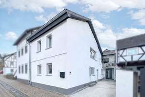 Modernisiertes Einfamilienhaus in Bad Breisig  – Die vollständige Adresse der Immobilie erhältst du vom Anbieter., 53498 Bad Breisig – Vorschaubild 1