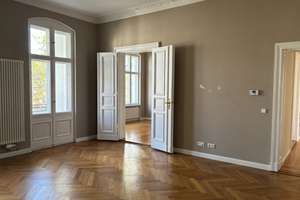 4-Zimmer Altbauwohnung mit offener Küche, Dielenboden und Stuck - Keine Käuferprovision – Uhlandstraße 145, 10719 Wilmersdorf, Berlin – Vorschaubild 4
