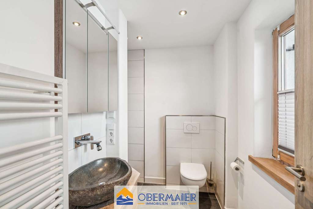 Immobilie in Bad Kohlgrub - CHARMANTES FAMILIENHAUS MIT "EINLIEGERHAUS" IN BAD KOHLGRUB - Bild 4