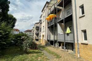 Frisch renovierte 3 Raum Wohnung, neue EBK, Stellplatz, grüne Lage, perfekter Grundriss – Böttgerstr. 5, 4328 Paunsdorf, Leipzig – Vorschaubild 3