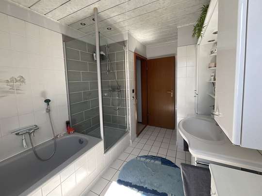 Lichtdurchflutete Doppelhaushäfte - große Räume - Bieterverfahren !! - Bild 18