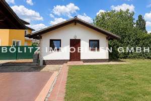 Bungalow direkt am Landschaftspark: 250m² BGF, 5 Zimmer, qualitative Ausstattung, Garage & Garten – 12355 Rudow, Berlin – Vorschaubild 10