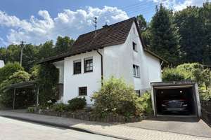 Modernes Wohnen in Siegen-Geisweid: Top- Grundstück mit Weitblick, 2 Garagen & Carport. – Die vollständige Adresse der Immobilie erhältst du vom Anbieter., 57078 Geisweid, Siegen – Vorschaubild 3