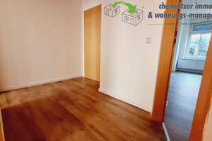 Frisch renovierte 2-Raum-Wohnung mit Balkon, Tageslichtbad & PKW-Stellplatz in UNI-Nähe – Ulbrichtstraße 7, 9126 Bernsdorf, Chemnitz – Vorschaubild 5