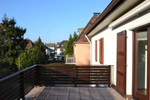 Sonnige 2,5 Zimmer Altbauwohnung mit großer Terasse in Top Lage in  Essen-Bredeney
