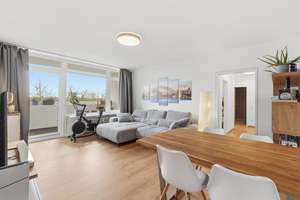 Sanierte  und  Leerstehende 3-Zimmer-Wohnung mit Loggia in Köln-Neubrück – 51109 Neubrück, Köln – Vorschaubild 2