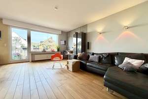 Stilvolle 3,5 Zimmer-Wohnung mit Balkon in ruhiger Sackgassenlage