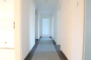 IMMOXANDER: Helle 4-Zimmer-Wohnung mit Südbalkon | bezugsfrei – Die vollständige Adresse der Immobilie erhältst du vom Anbieter., 85053 Südost, Ingolstadt – Vorschaubild 12