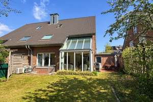 Exklusives Townhouse in sehr guter Lage! Vollklimatisiert und neue EBK - Nähe der ISD