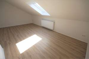 Ostersbaum - Außergewöhnliches 3-Zimmer Dachgeschoss komplett renoviert – Ostersbaum 18, 42107 Elberfeld, Wuppertal – Vorschaubild 10