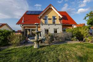 Exklusives Einfamilienhaus mit Gewerbeeinheit in Winterlingen-Benzingen – Die vollständige Adresse der Immobilie erhältst du vom Anbieter., 72474 Winterlingen – Vorschaubild 1