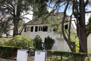 Familienfreundliche  Altbau-Villa mit Charme, Stil  und Sonnengrundstück in TOP-Lage am Venusberg – Die vollständige Adresse der Immobilie erhältst du vom Anbieter., 53127 Venusberg, Bonn – Vorschaubild 1